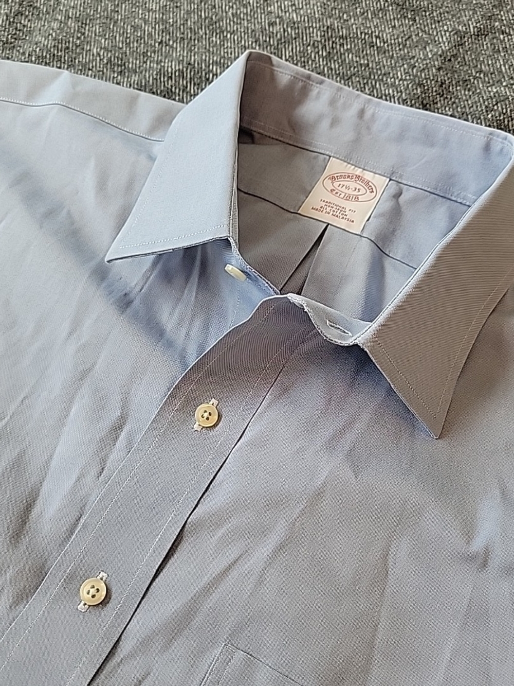 Brooks Brothers Dress Shirt Men's 17.5 35 Blue Non Iron Button Up Trad Fit